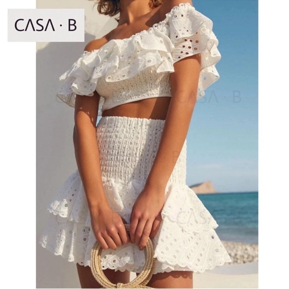 NEW💫CASA B| Florence Ruffled Broderie Anglaise Off Shoulder White Eyelet Set - Picture 7 of 9